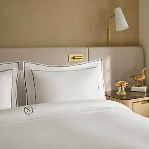 Park View Two Queen Beds Roll ADA Shower